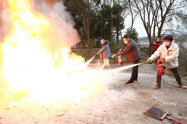 消防演练-2.jpg