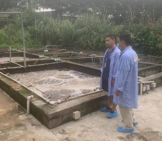 8c833c6e9cdd8cd12a2be6be007bac7