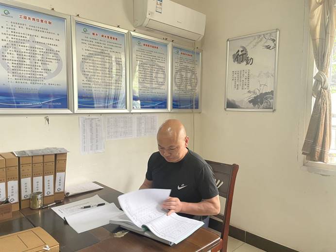 说明: 718f89b85bd839a586426bdf246a483